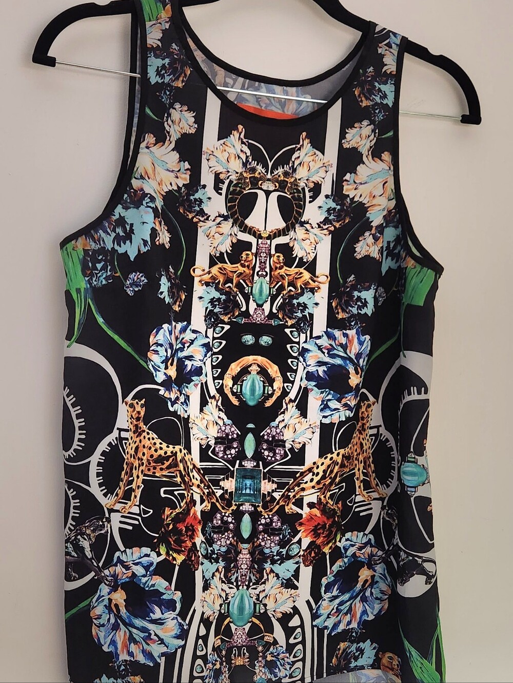 Colver Canyon Split Back Tank Top Jewel Motif Size S